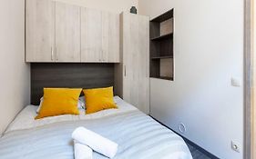 Deluxe Downtown Home 2 Bedrm, 2 Bathrm
